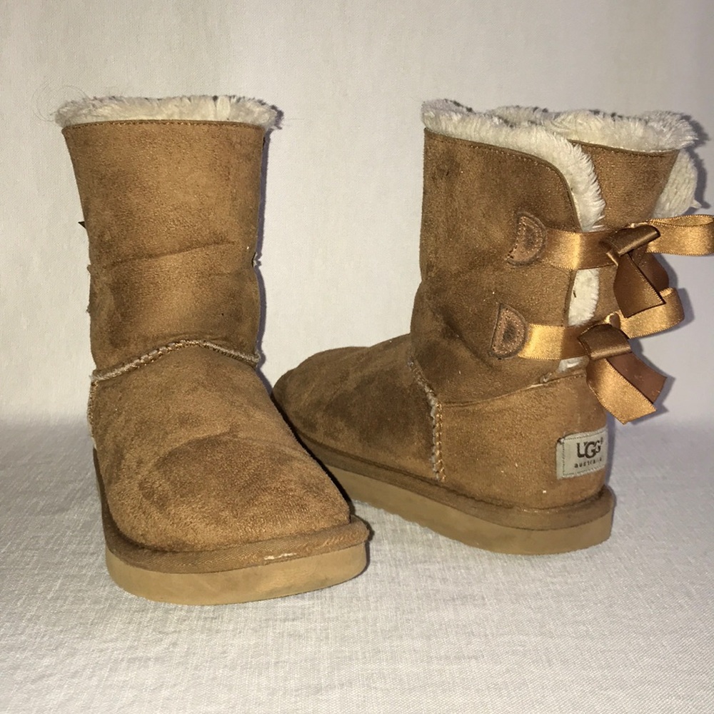 short tan uggs with bailey bow